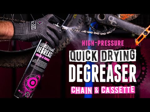 "Muc-Off High Pressure Quick Drying Degreaser – Fast and effective grease, oil, and grime removal for bike cleaning and drivetrain maintenance
