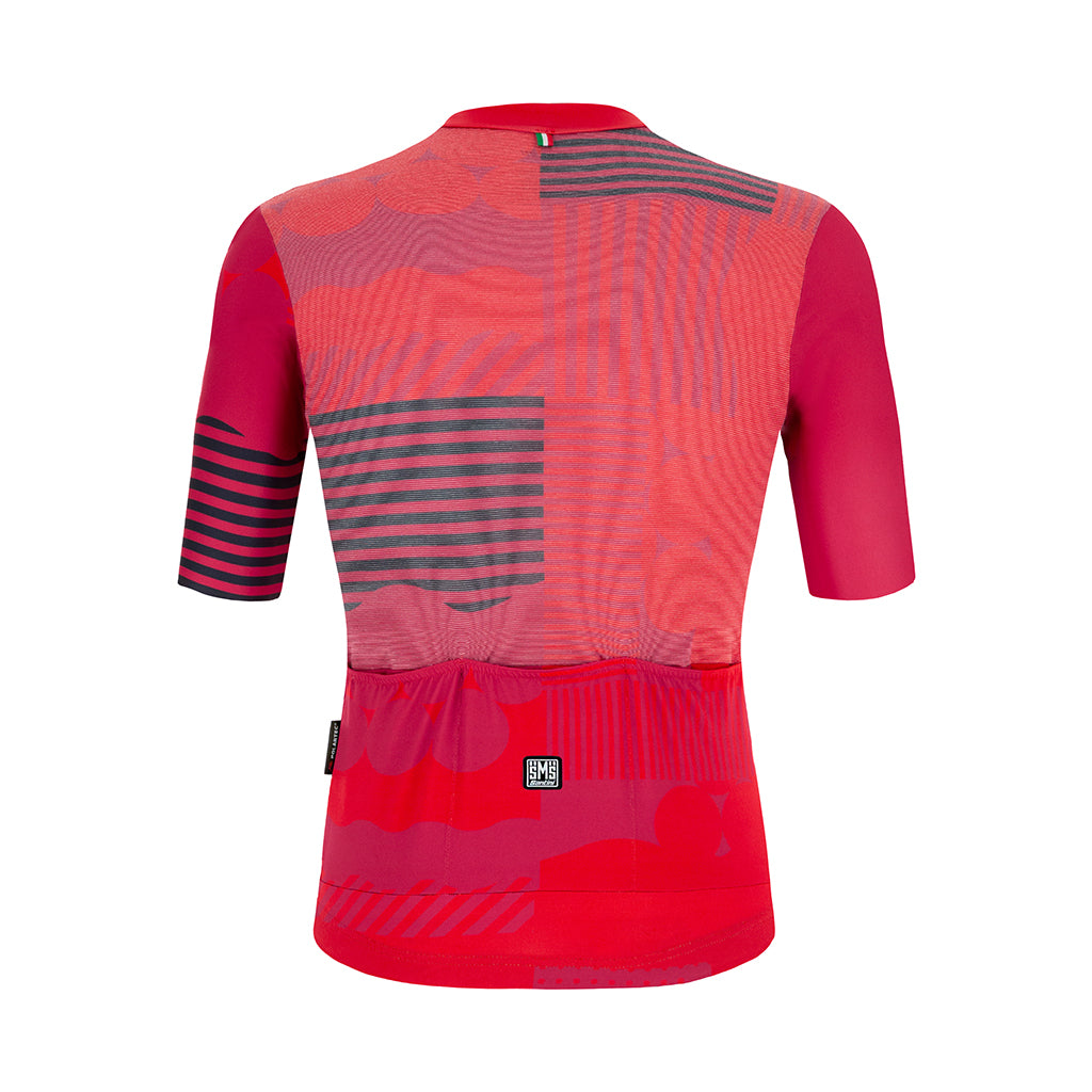 Back panel made with Polartec Delta fabric for enhanced ventilation