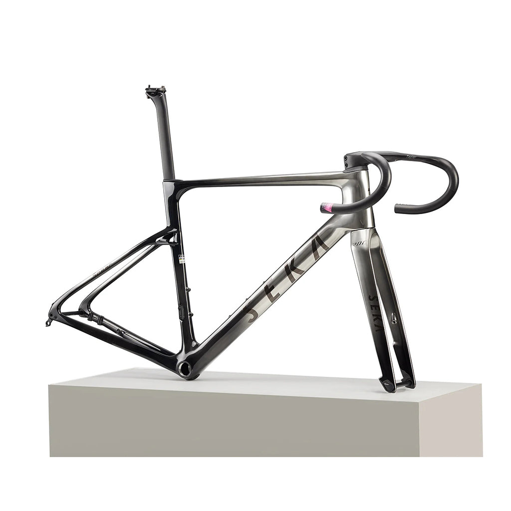 Side SEKA Spear RDC frameset in chronos.