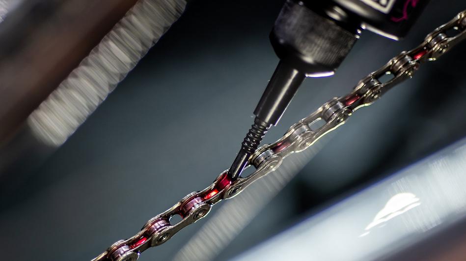 Muc-Off C3 Ceramic Wet Lube – High-performance lube for cycling chain maintenance
