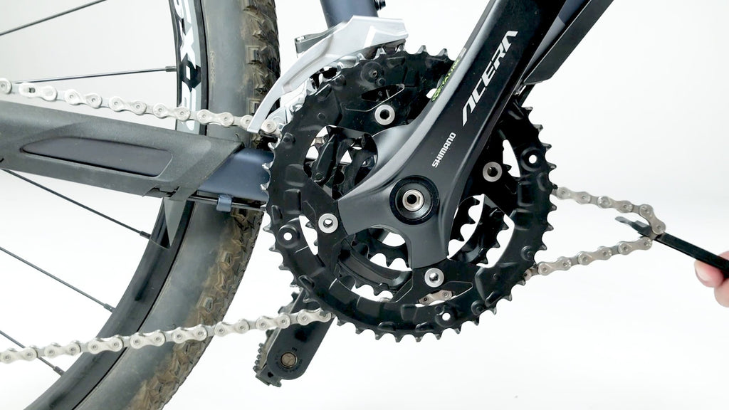 Shop Clever Flatout Black Multi-Function Tire Lever / Chain Hook Online in India | United By Cycling