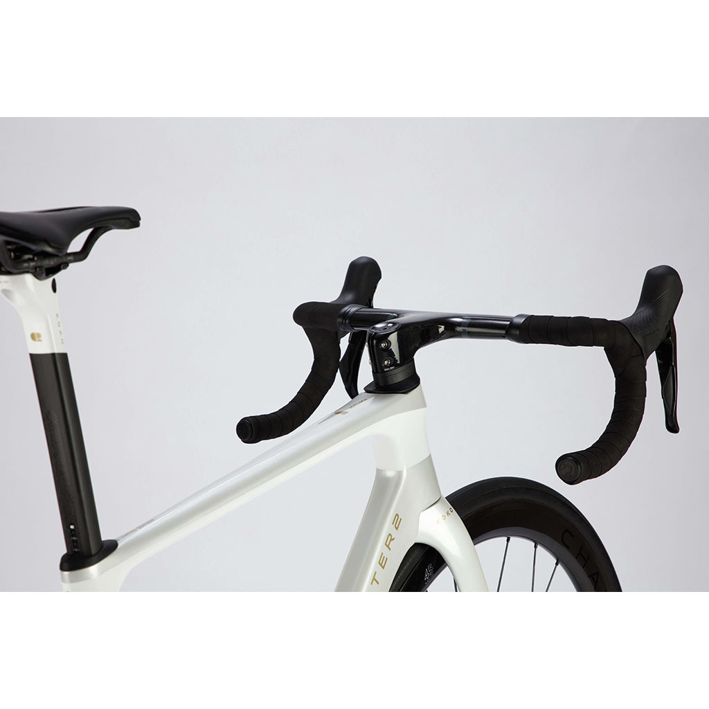 Shop Chapter2 KOKO Aero Road Disc Brake Frameset-(White/Grey-Tauriparipa)  Online in India  | United By Cycling