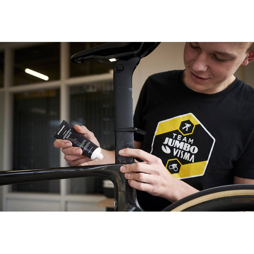 Dynamic Carbon Assembly Paste (80gm), explicitly designed to lower clamping force by up to 30%, protecting sensitive carbon bike parts from damage.