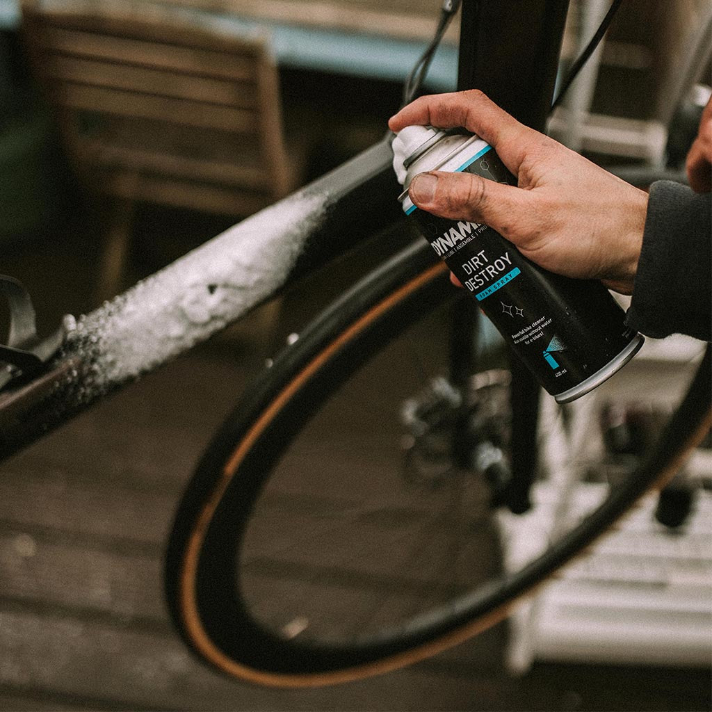 Dynamic Dirt Destroy Foam Spray (400ml), perfect for breaking down and lifting tough grime from all surfaces of your mountain or road bike.