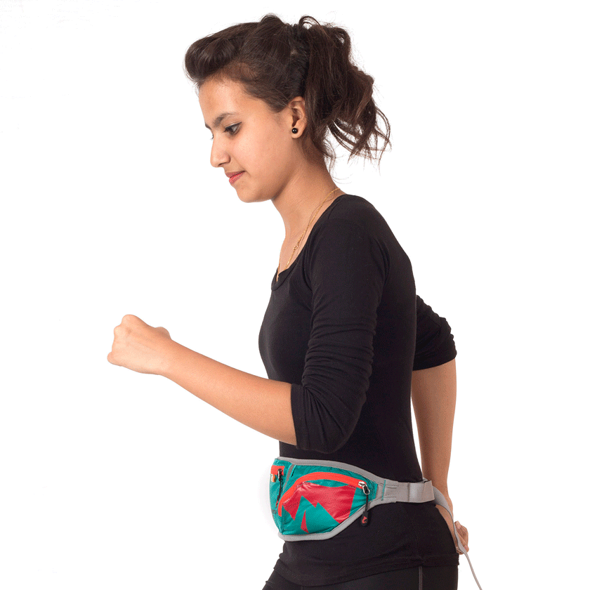 Shop Adventure Worx Ultra Light Run Waist Pouch Online in India | United By Cycling