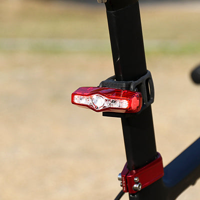 Shop CatEye Tail Lamp - VIZ150 (Chargeable) Online in India | United By Cycling